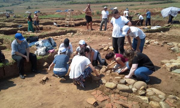 Ученици от 125 СУ „Боян Пенев“ тръгнаха по стъпките на големите български археолози